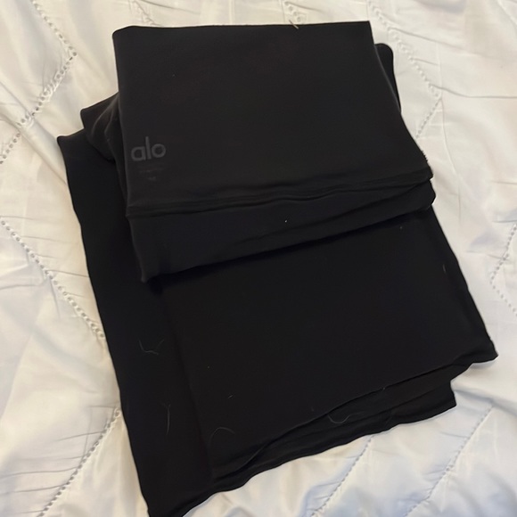 Ali Yoga pants - Picture 1 of 1